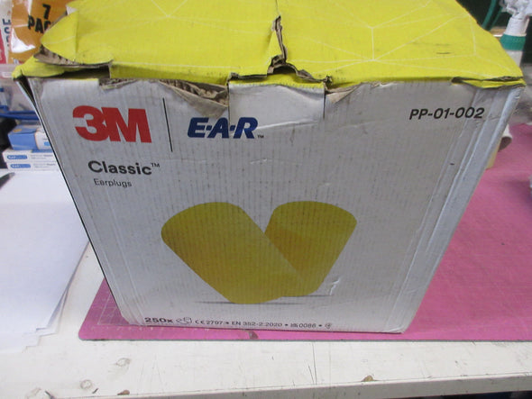 3M E-A-R Classic Earplugs, 28 dB, Uncorded, Pillowpack, 250 Pairs/Box, PP-01-002